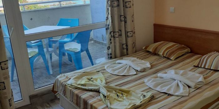 double bedroom overlooking the beach at Sveti Vlas